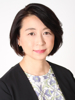 川島マリ